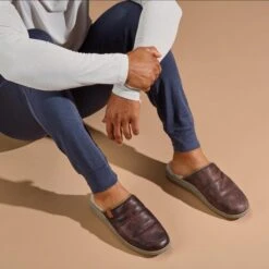 OluKai Mua 'Ili - Dark Wood / Silt -Olukai Shoes 10502 6321 102 M MUA ILI DkWoodSilt