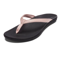 OluKai Ho‘ōpio - Petal Pink Metallic / Black -Olukai Shoes 20294 NK40 AMZ Ho opio PetalPinkMetallicBlack