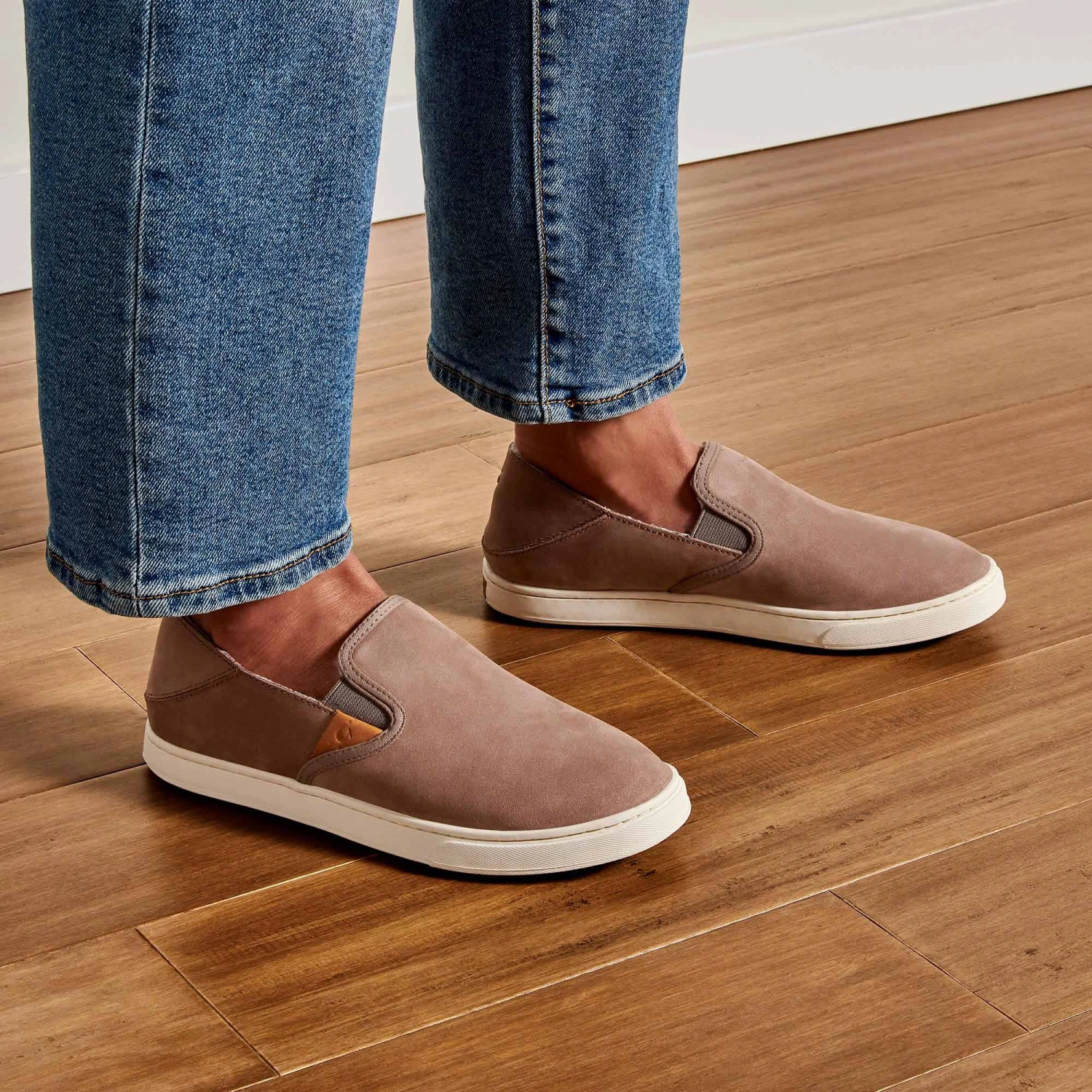 OluKai Pehuea Heu - Taupe Grey 4 OluKai Pehuea Heu - Taupe Grey - Image 2