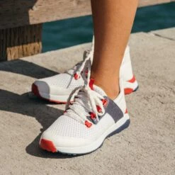 OluKai Wailuku - White / Navy -Olukai Shoes 20478 4R54 101 Wailuku