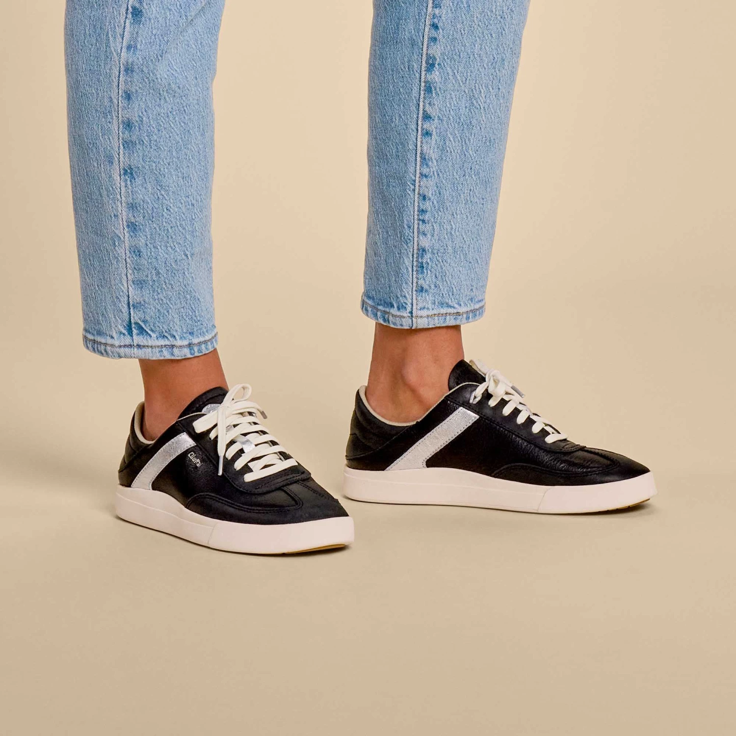 OluKai Hā‘upu - Black 4 OluKai Hā‘upu - Black - Image 2