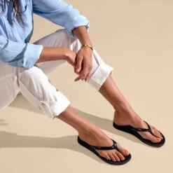 OluKai Puawe - Black -Olukai Shoes 20498 4040 102 W PUAWE BlackBlack 66572c59 443b 4738 844e 851fcce52d0c