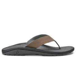 OluKai Men's Ohana Ho'okahi Flip Flops