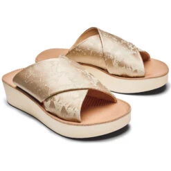 Olukai Women's 'Onohi Slide Sandals -Olukai Shoes 98ca73d1 5704 43f1 975d 0b78f16ca8b5