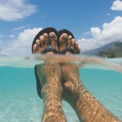 OluKai Ho‘ōpio - Onyx -Olukai Shoes Ho opio Onyx galleryimage 01 e29ab0c9 db4f 47a1 846e 3c9633f88f5d